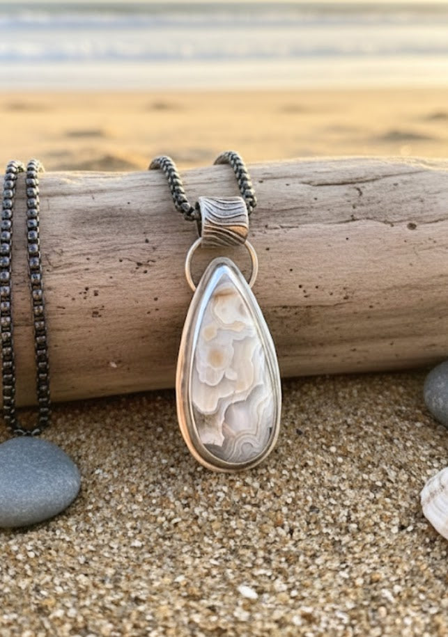 Crazy Lace Agate Necklace